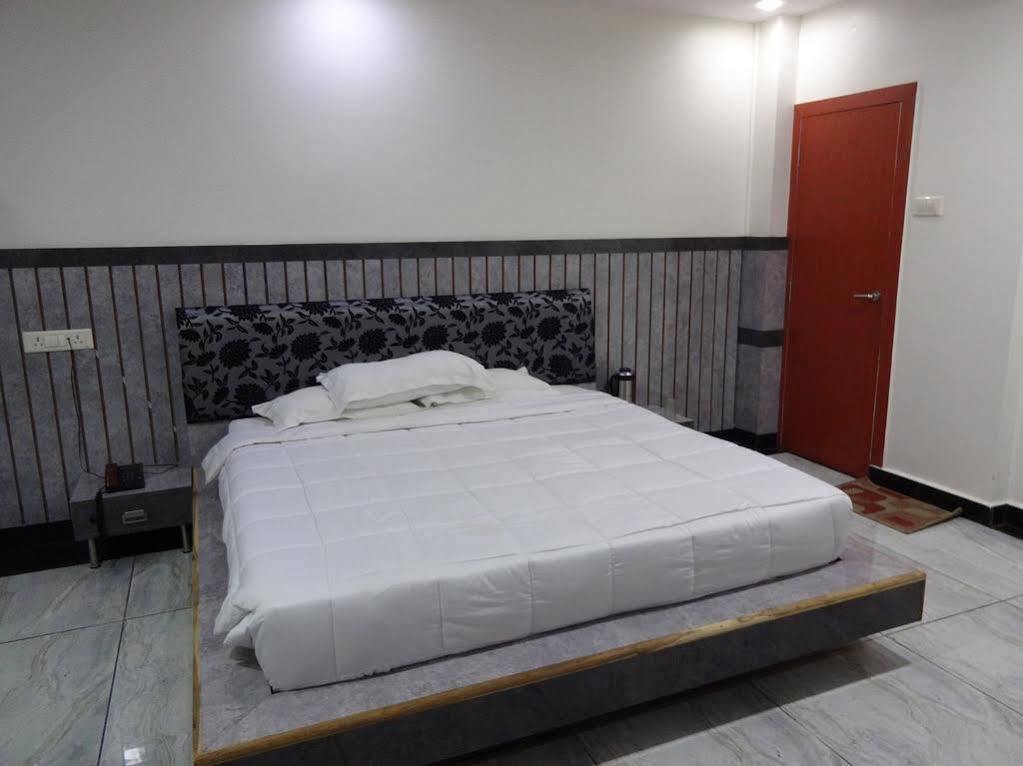 Hotel Shree Vinayak Palace Bhopal Exterior foto